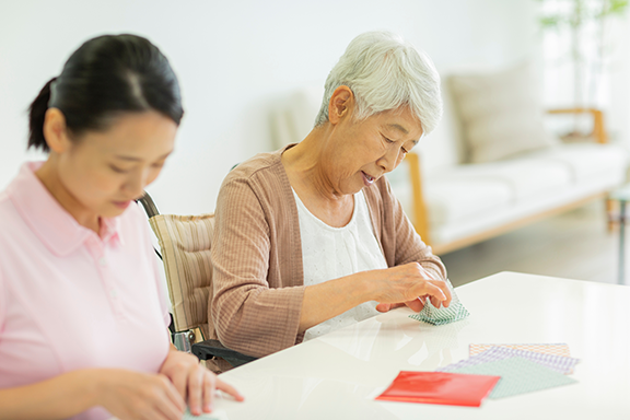 Paper Craft Class in Koreatown
